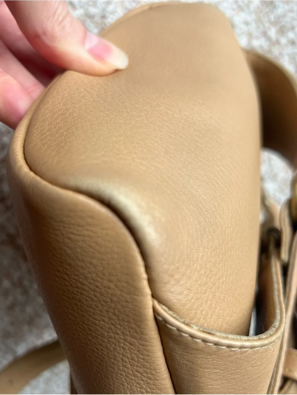 Mandrn Remy Leather Crossbody Belt Bag in Sand